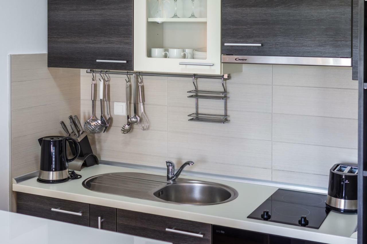 Studio Apartment K & K With Free Garage Zadar Exteriör bild