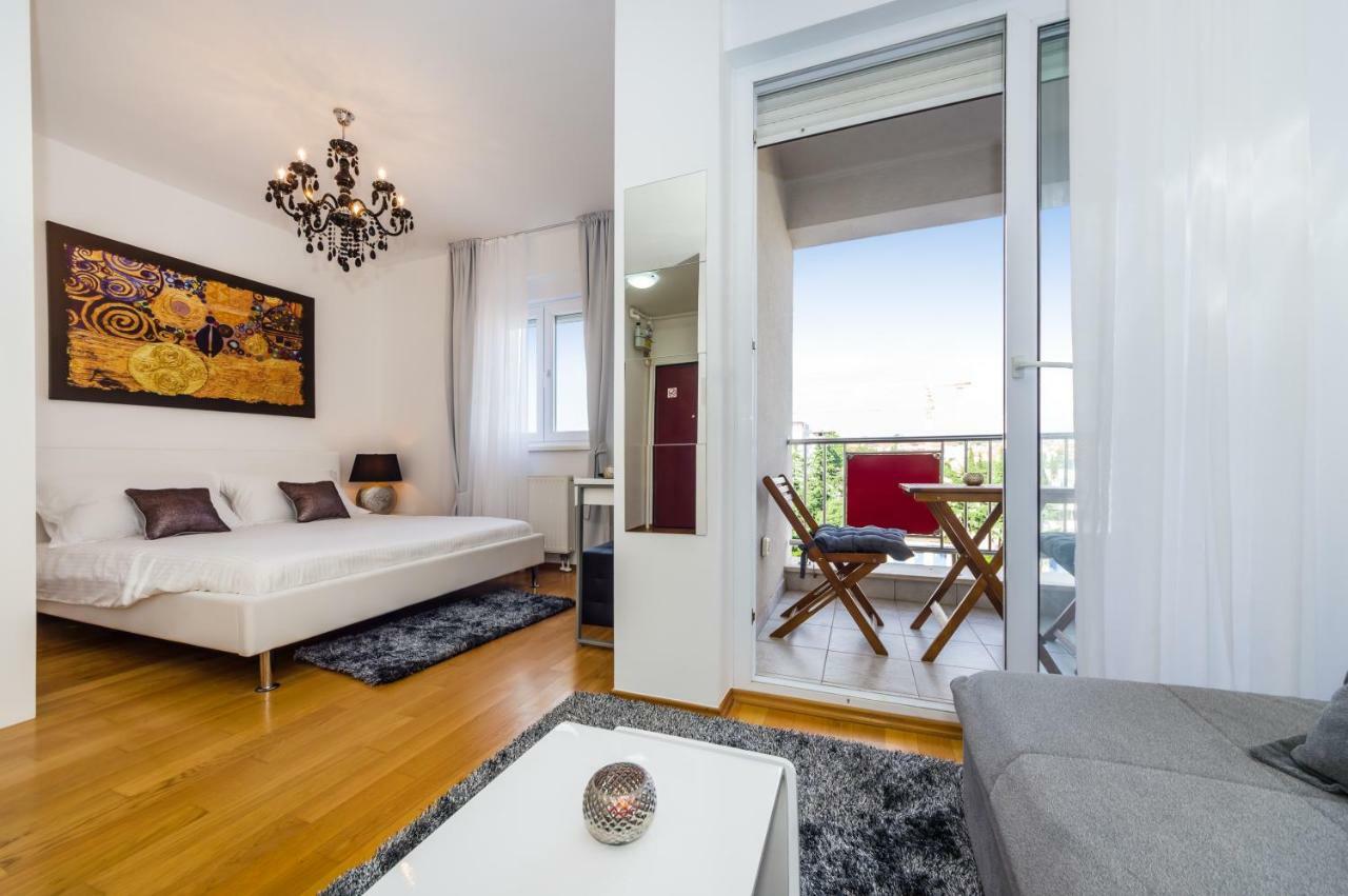 Studio Apartment K & K With Free Garage Zadar Exteriör bild